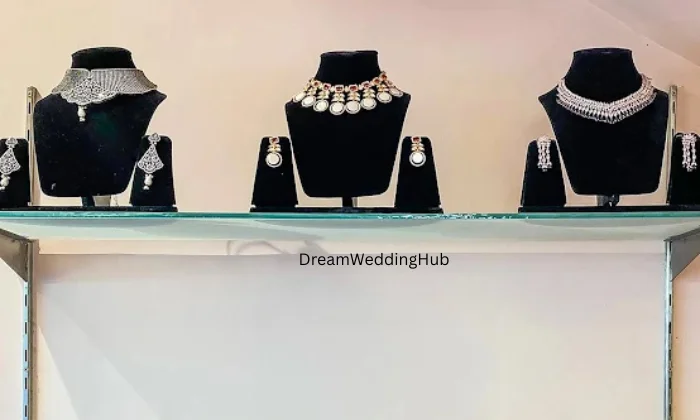 The Velvet Box  Wedding Essentials